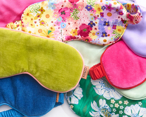 Tumbling Flowers Green Silk Eye Mask – One Size